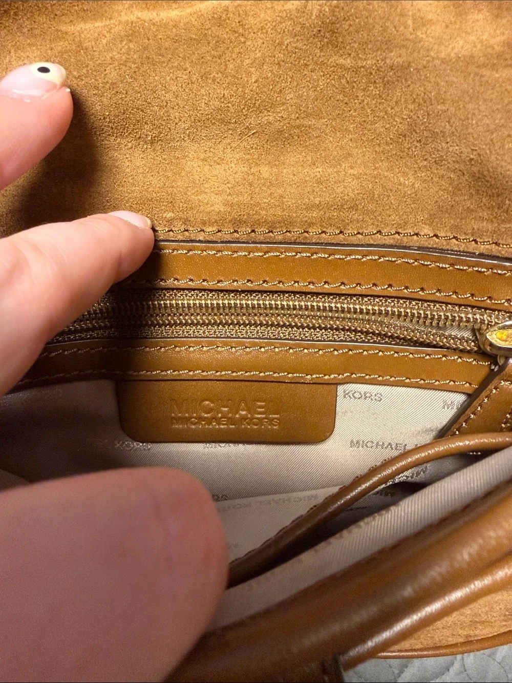 Michael Kors Hamilton Shearling Small Messenger Crossbody Bag Luggage Brown